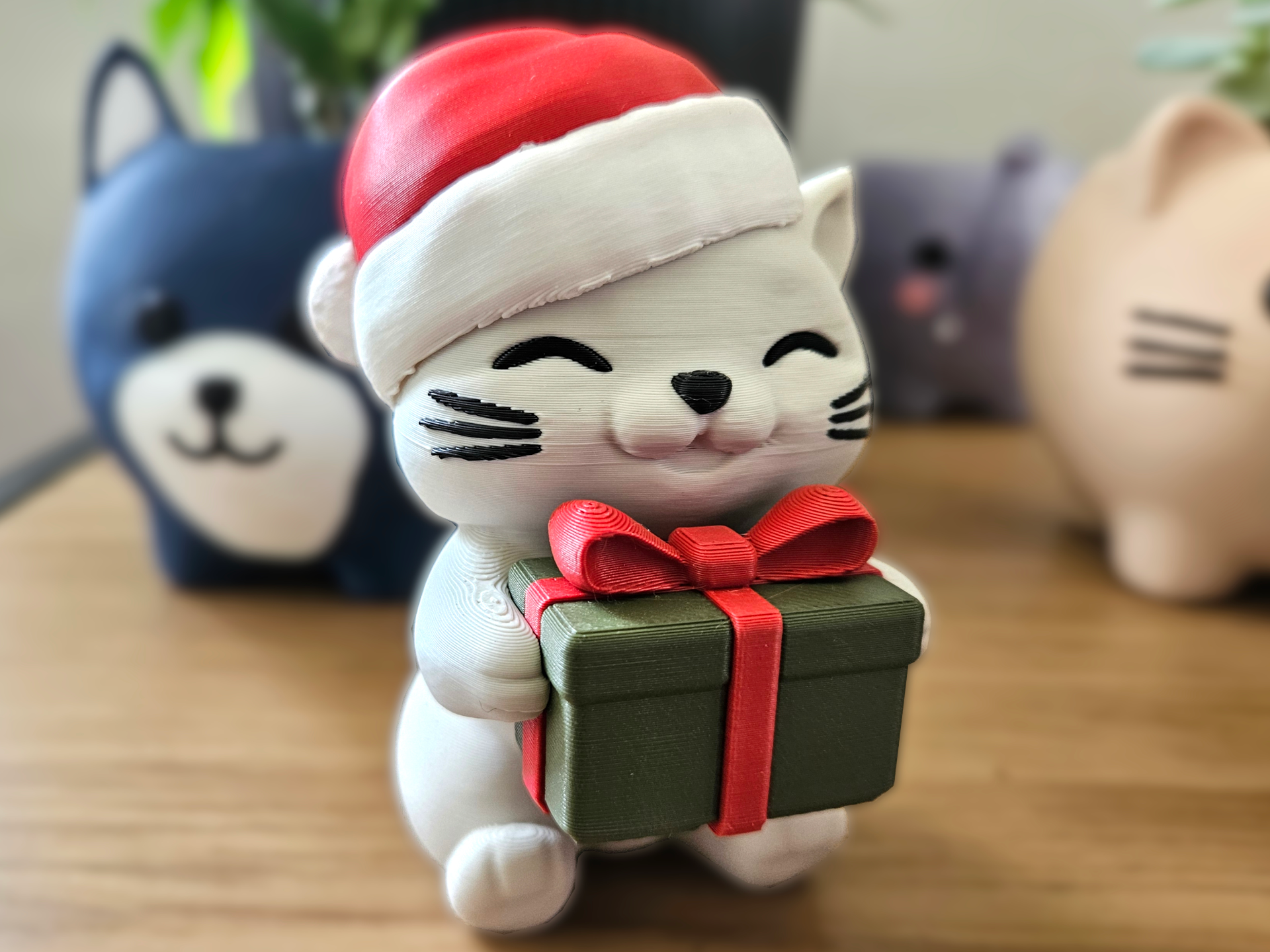 Christmas Cat with Gift